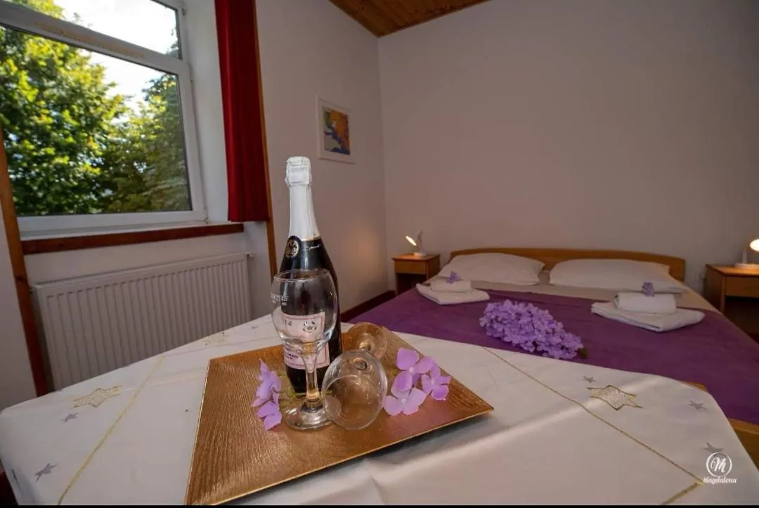 Fuzinarska Kuca Hotel Fuzine